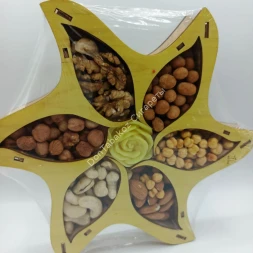 Подарочный набор орехов в деревянной упаковке Ореховое движение (200-250)г оптом