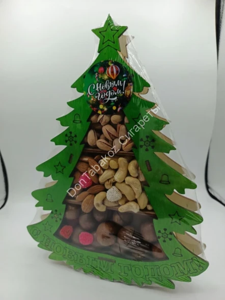 Подарочный набор орехов Елка в деревянной упаковке (200-250)г оптом 